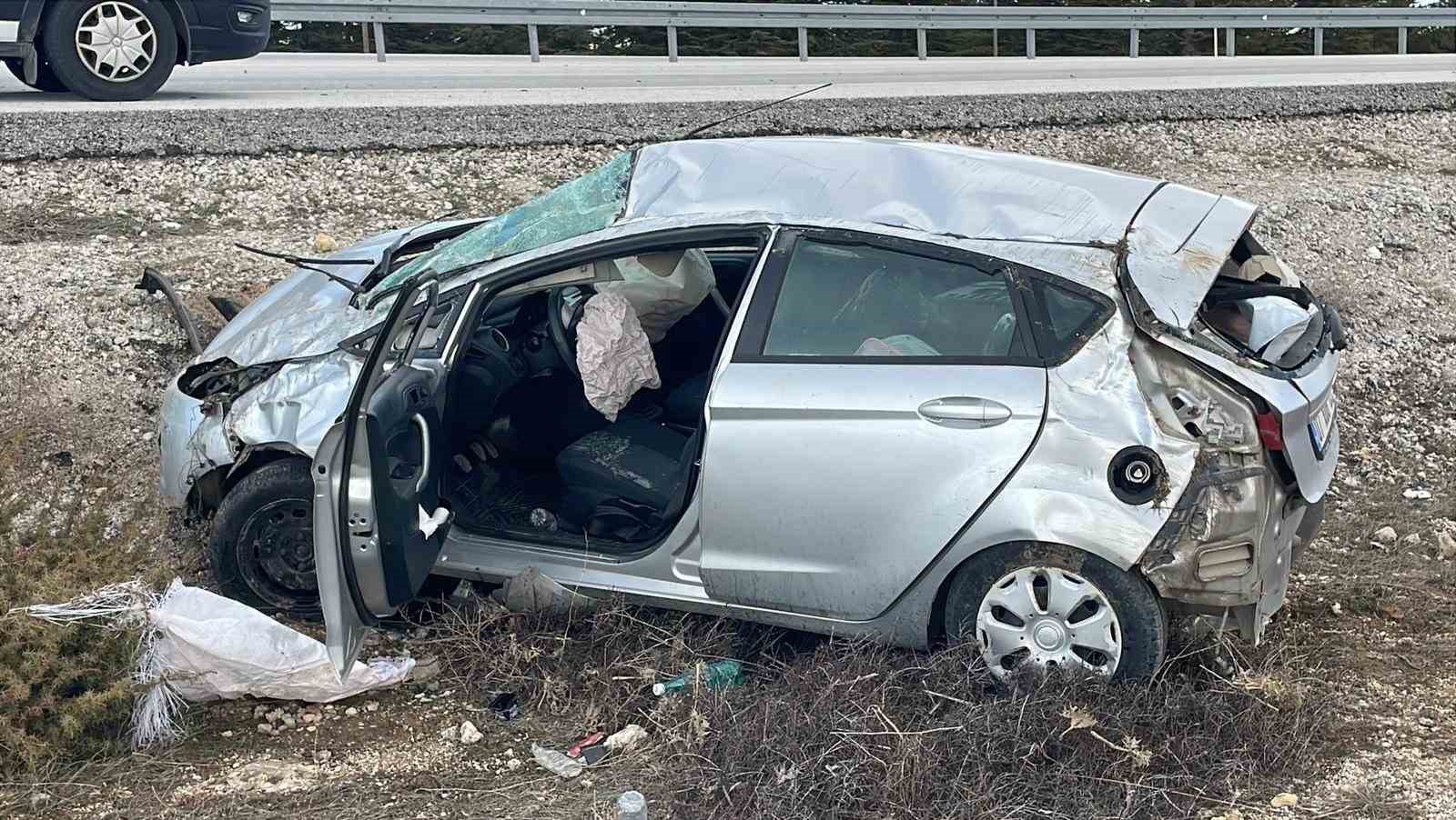 Karaman’da otomobil şarampole takla attı: 1 yaralı
