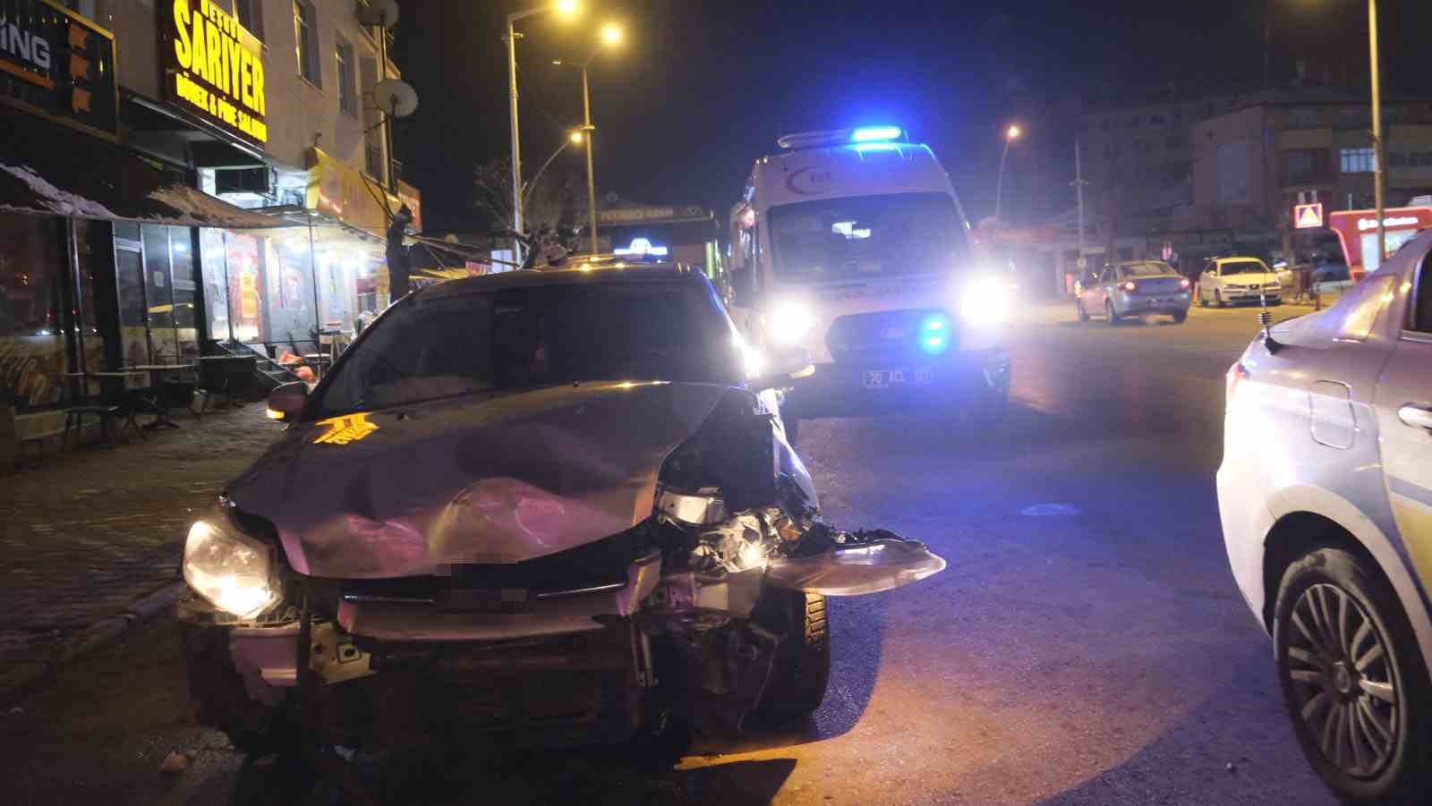 Karaman’da otomobiller çarpıştı: 1 yaralı
