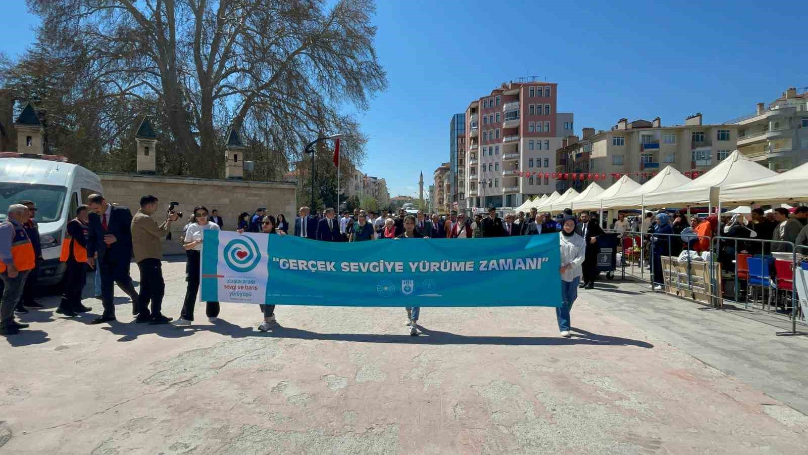 Karaman’dan Konya’ya Sevgi ve Barış Yürüyüşü düzenlendi
