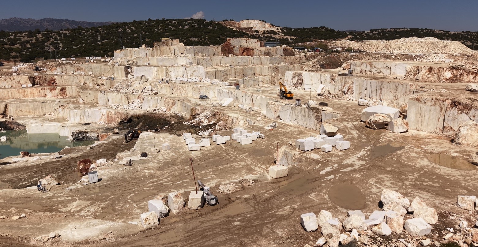 Karamanlı’da vatandaşlar mermer ocağına karşı ayaklandı
