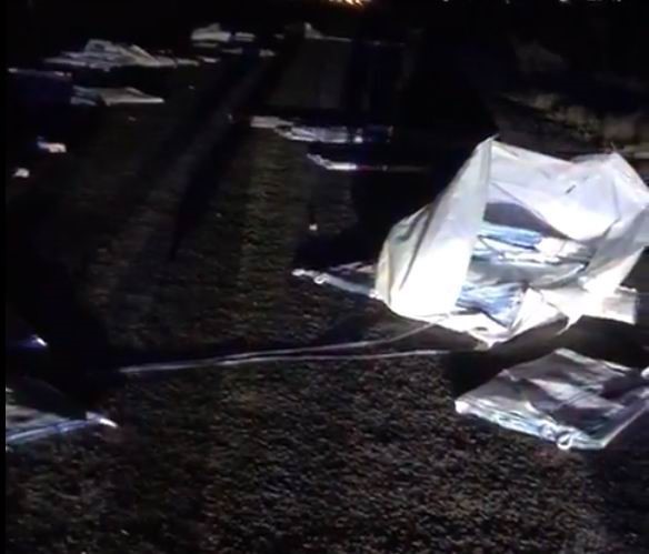 Karapınar’da çuval yüklü tırdan yola saçılan yükler trafiği aksattı
