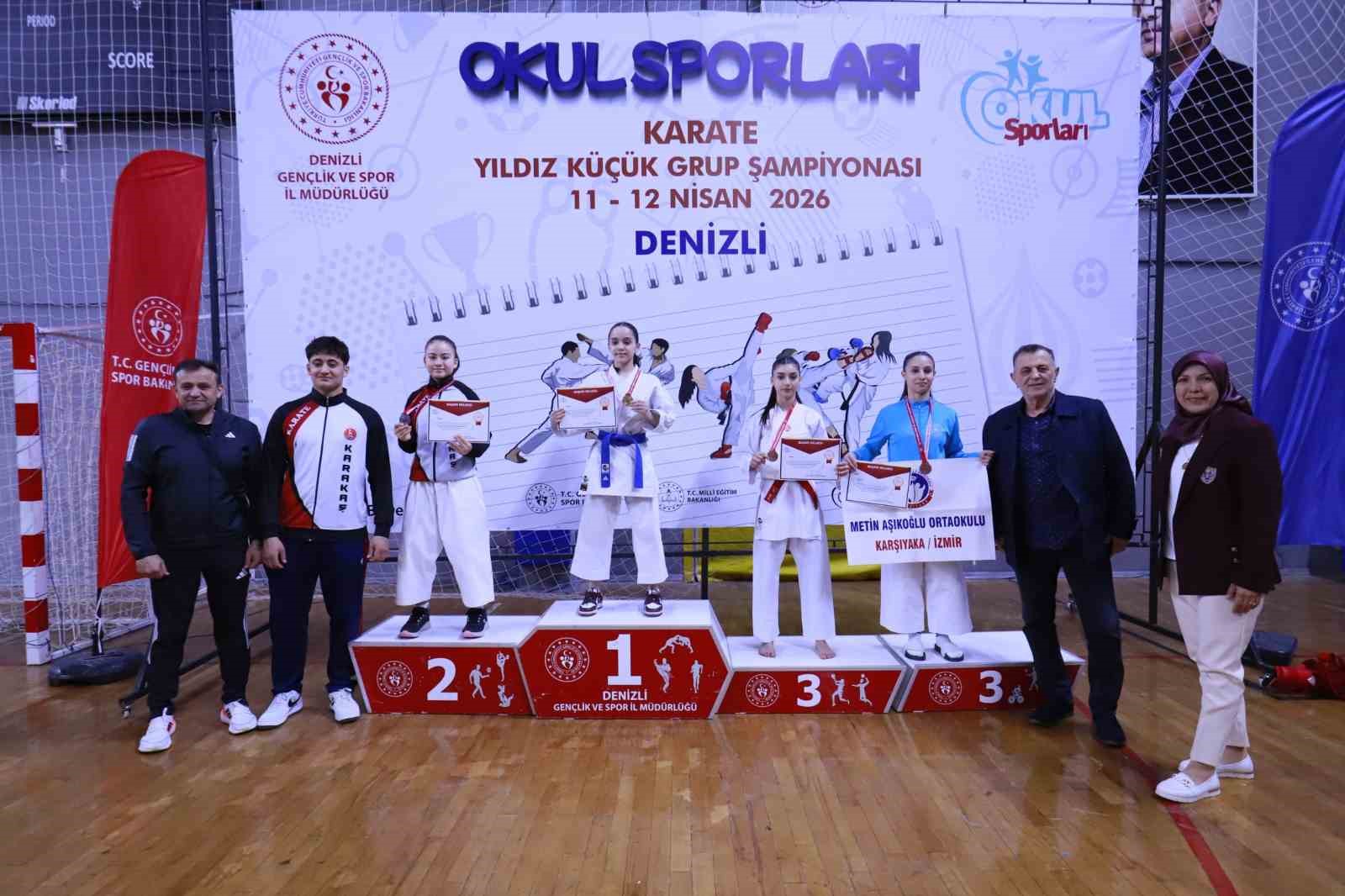 Karatenin yıldızları Denizli’de buluştu
