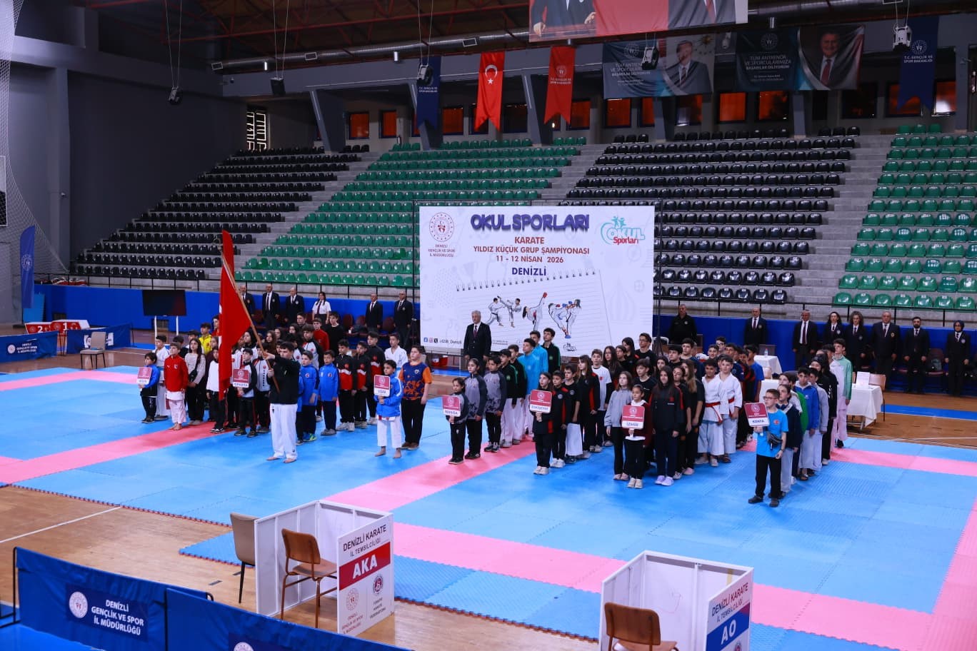 Karatenin yıldızları Denizli’de buluştu
