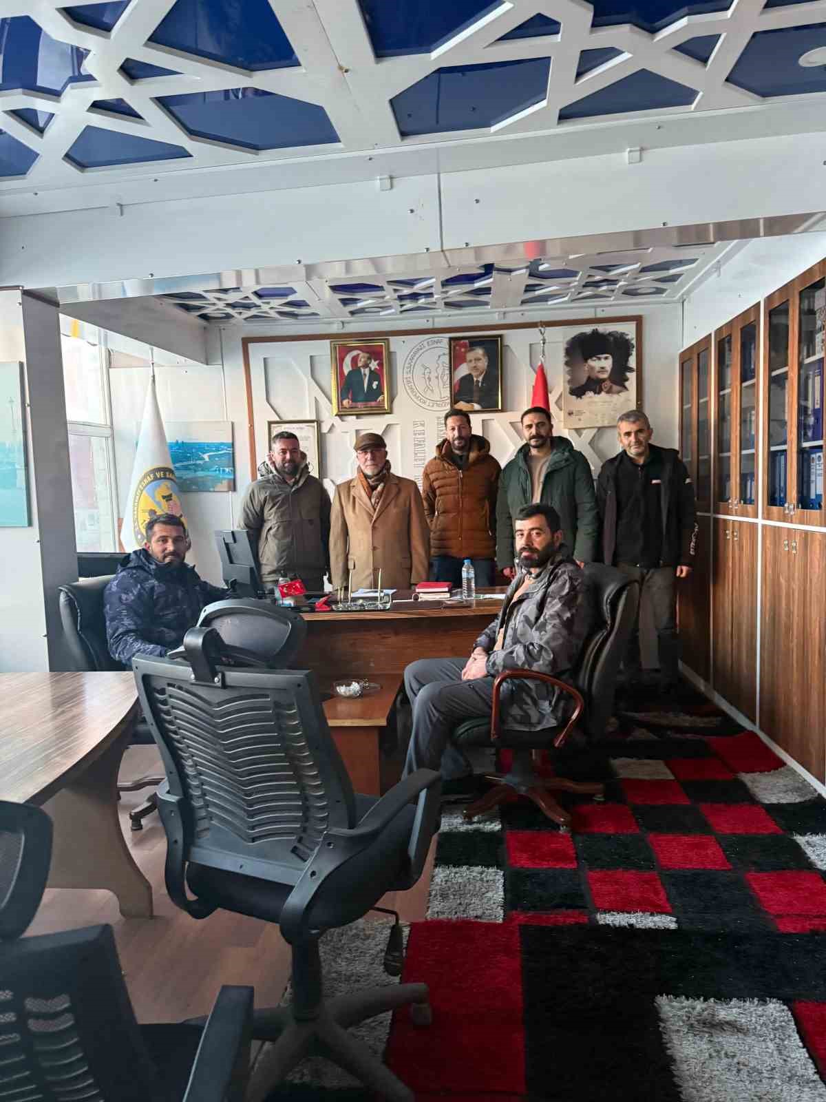 Karayazı’da bir ilk: Esnaf dayanışma derneği kuruldu
