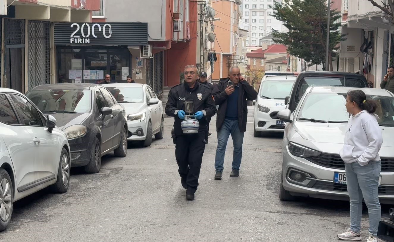 Karbonmonoksit zehirlenmesi nedeniyle hayatını kaybeden ailenin oğlu konuştu
