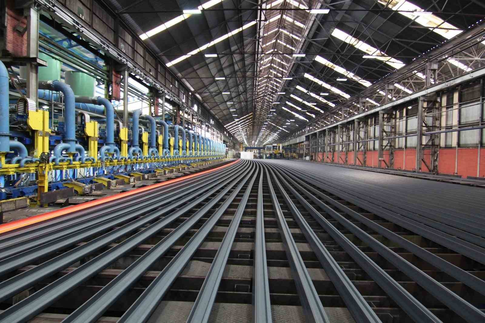 KARDEMİR’den TCDD ile 22 bin 980 ton ray satışı sözleşmesi
KARDEMİR’den TCDD ile 22 bin 980 ton ray satışı sözleşmesi