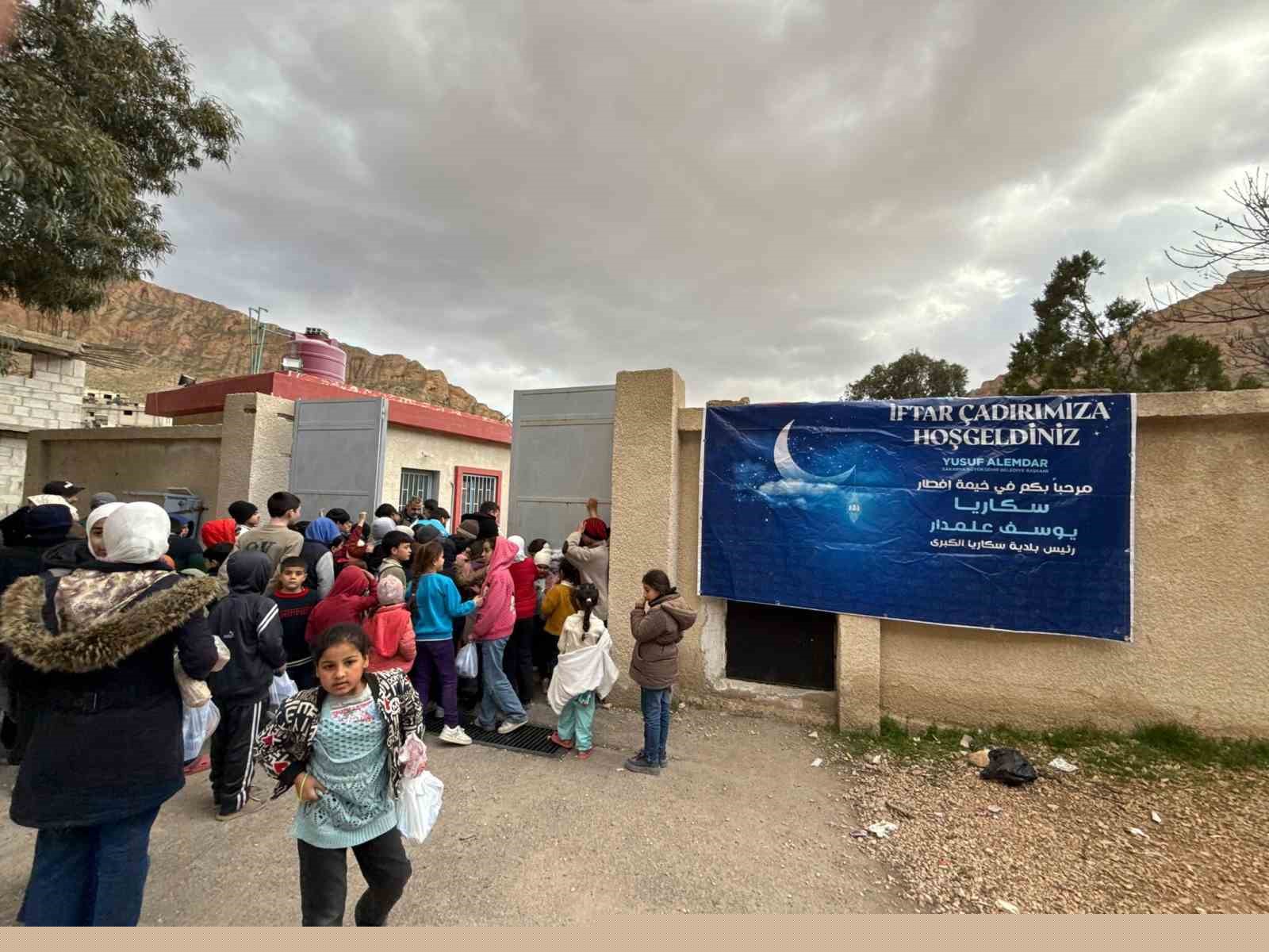 Kardeş şehir Şam’da iftar sofraları kuruldu
