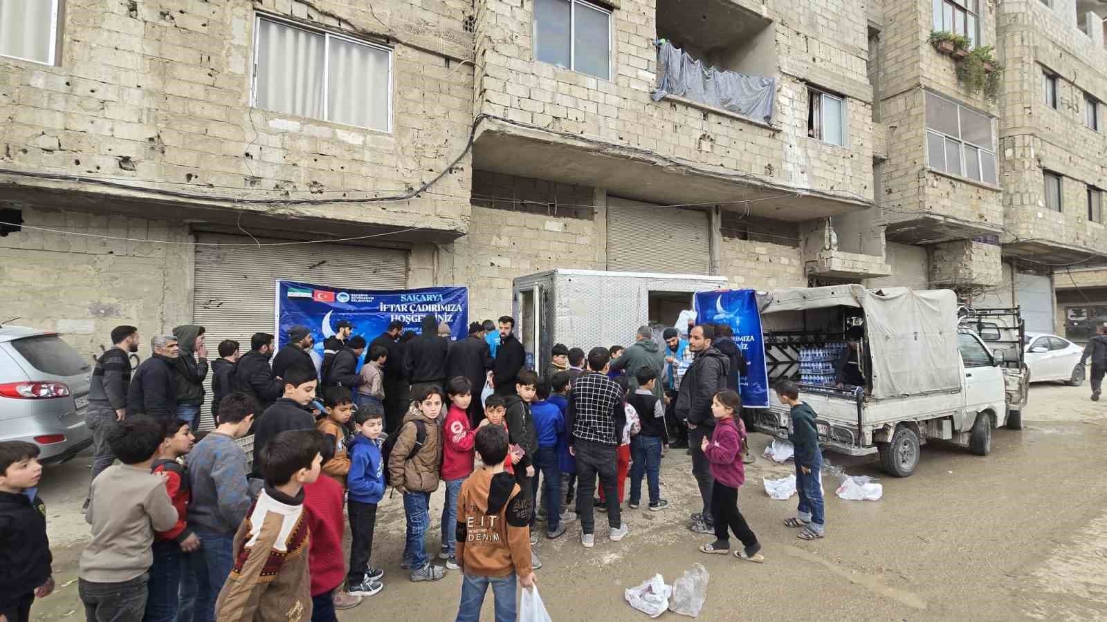 Kardeş şehir Şam’da iftar sofraları kuruldu
