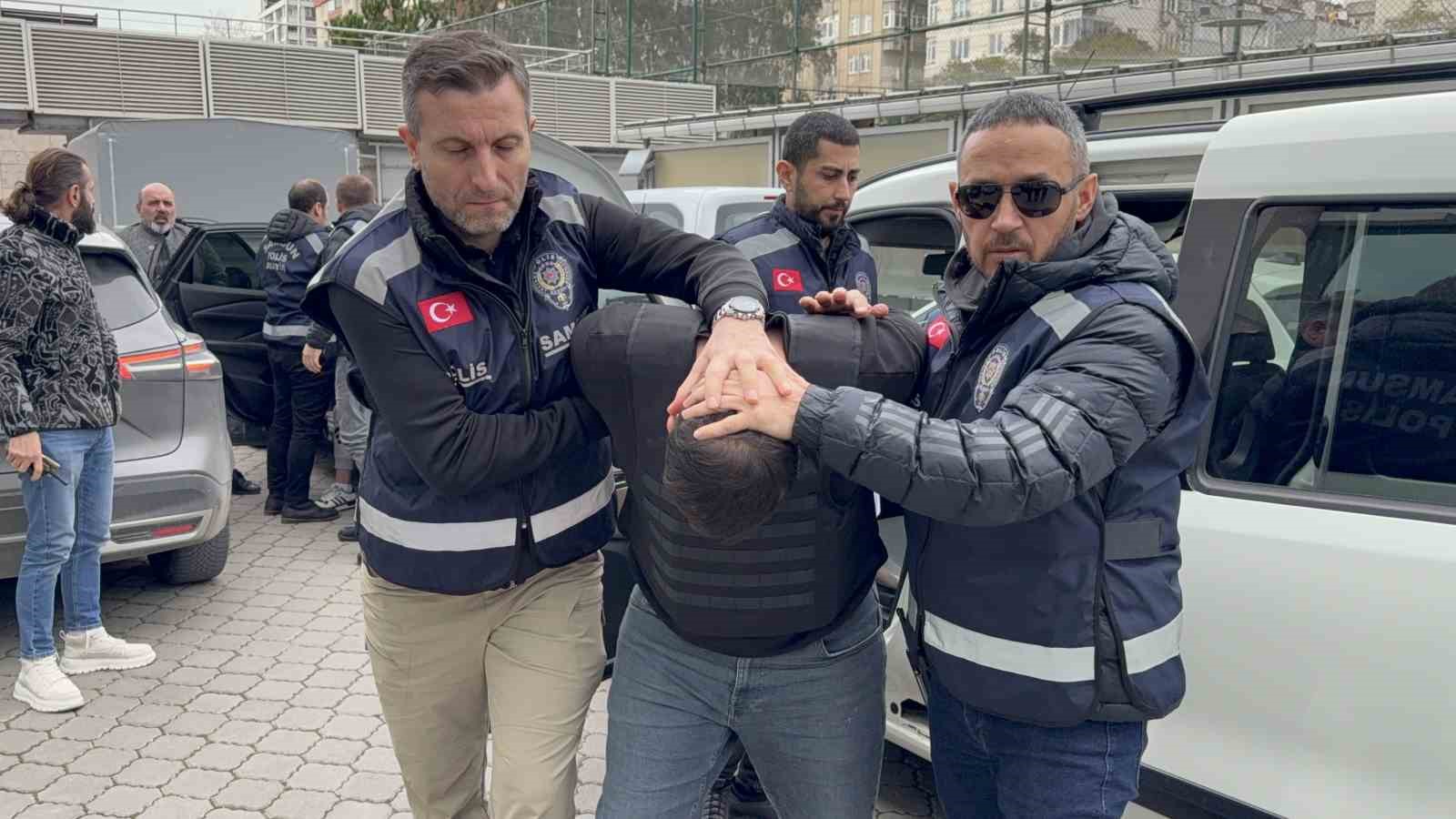 Kardeşlere maskeli saldırı cinayetinde 2 zanlı adliyeye sevk edildi
