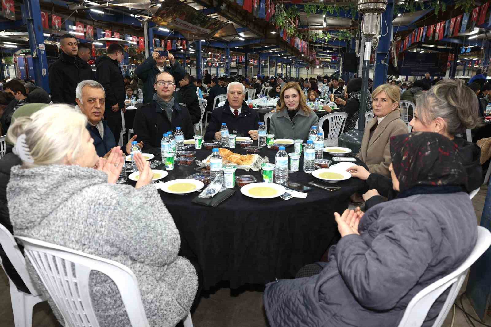 Kardeşlik sofrası Karacabey’de kuruldu
