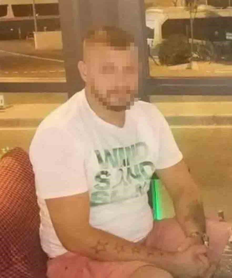 Karısını darbettiği ve balkondan attığı ileri sürülen koca tutuklandı
Karısını darbettiği ve balkondan attığı ileri sürülen koca tutuklandı