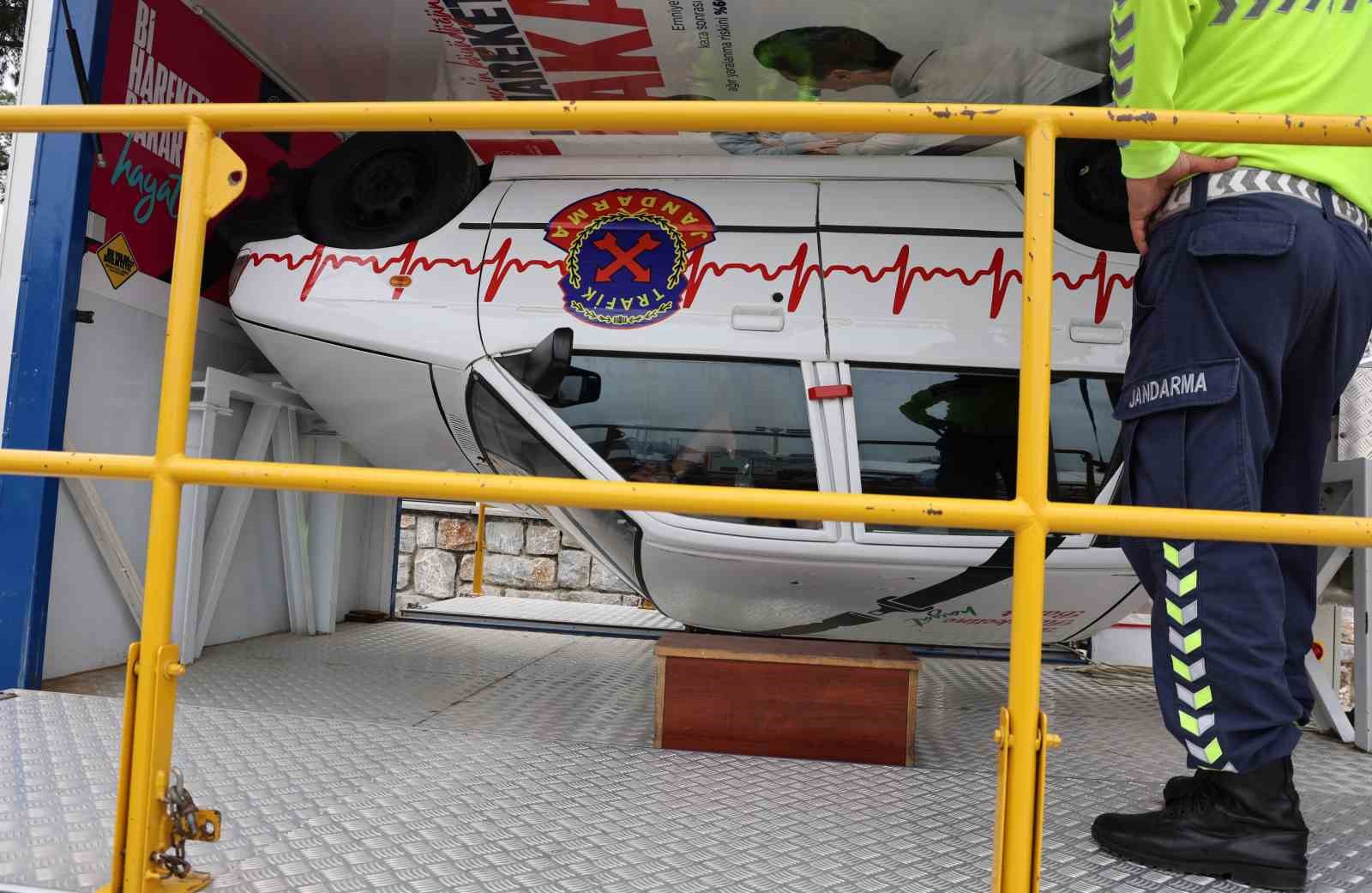 Kariyer Fuarı’nda en yoğun ilgiyi güvenlik ve sağlık stantları gördü
