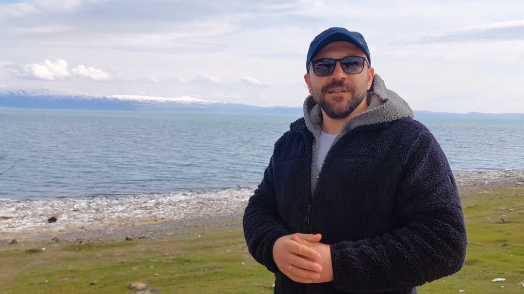 Karların erimesiyle Muradiye Şelalesi coştu
