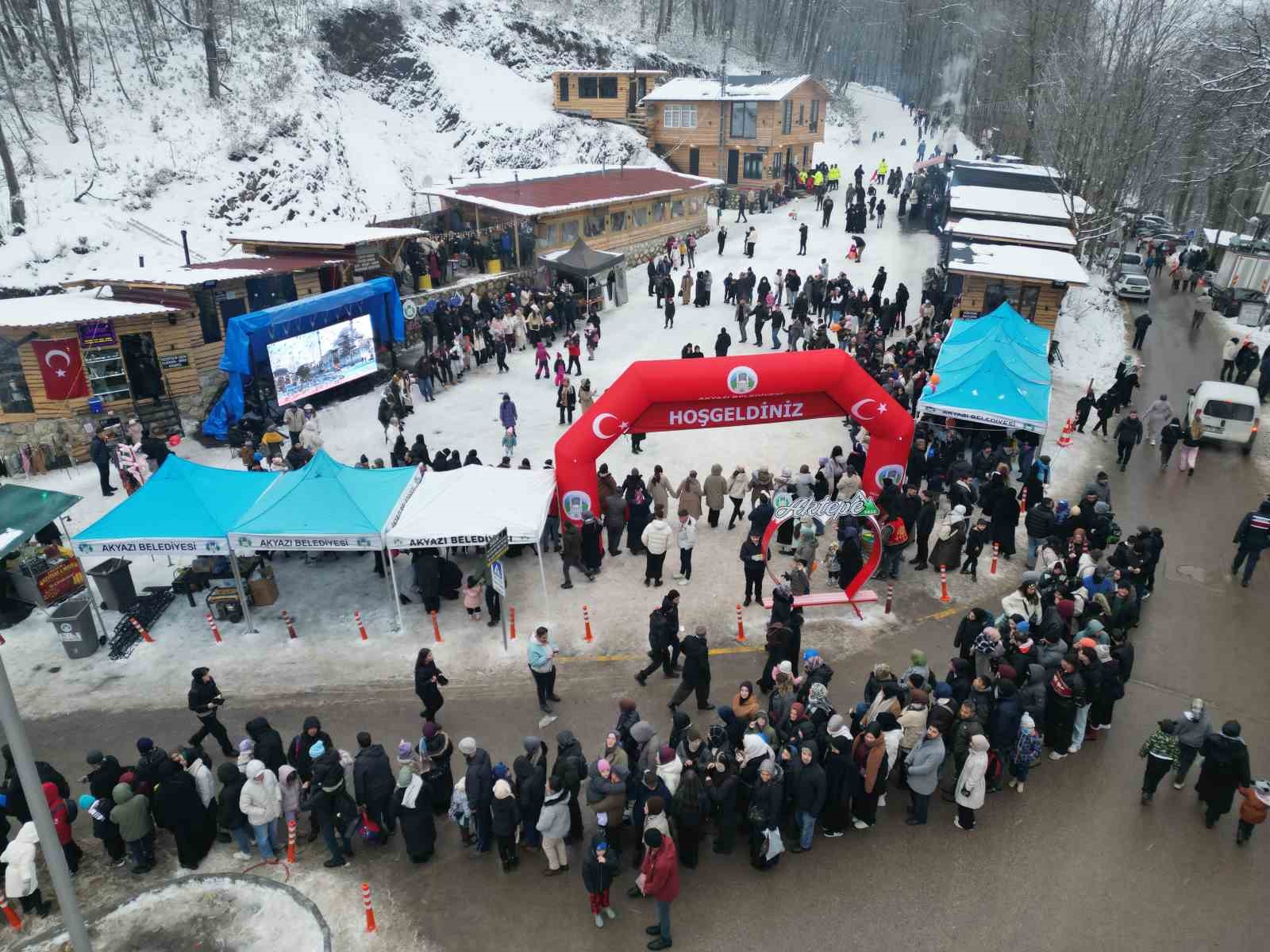 Karne hediyesi kar eğlencesi: Aktepe’de 7’den 70’e kızak şöleni
