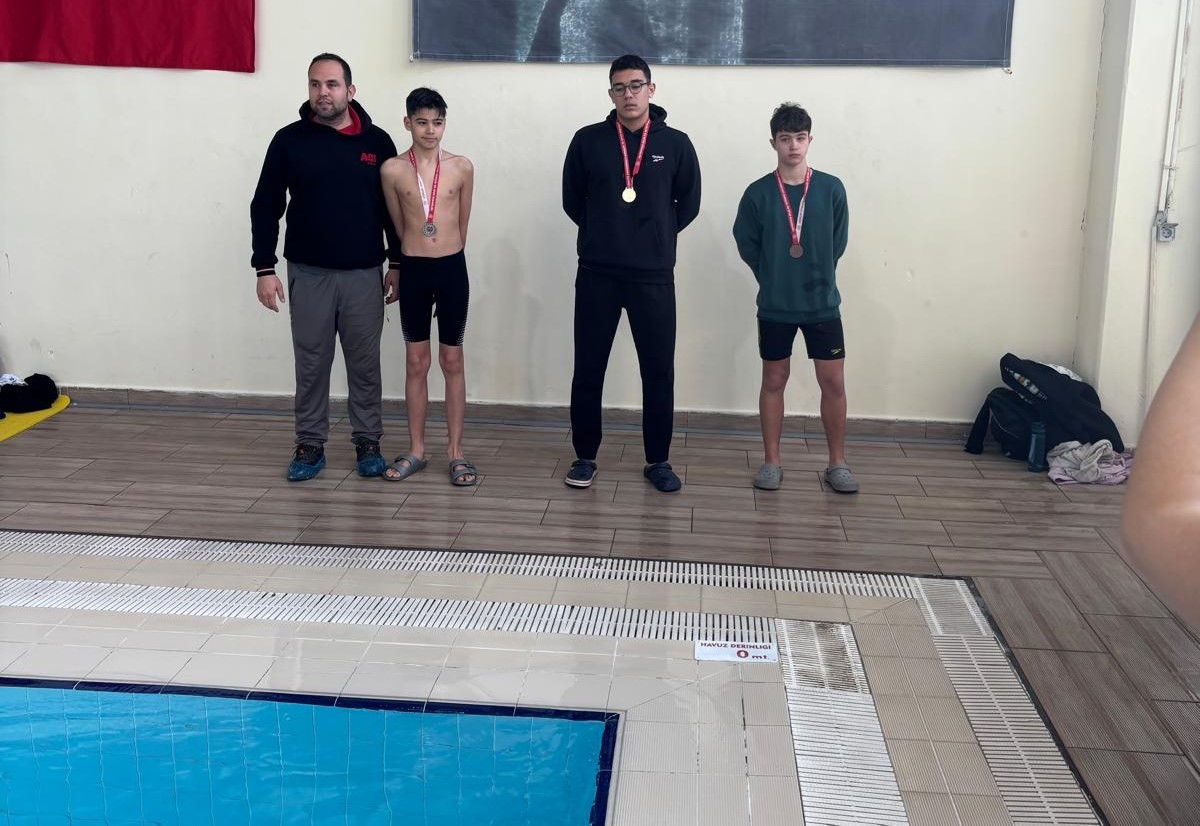 Karne öncesi Sarıgöllü öğrenci Manisa şampiyonu oldu
Karne öncesi Sarıgöllü öğrenci Manisa şampiyonu oldu