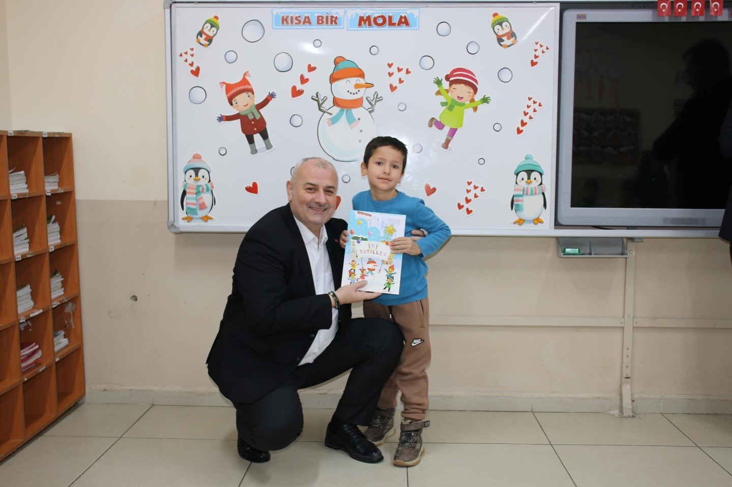 Karnelerini kaymakam ve başkandan aldılar
