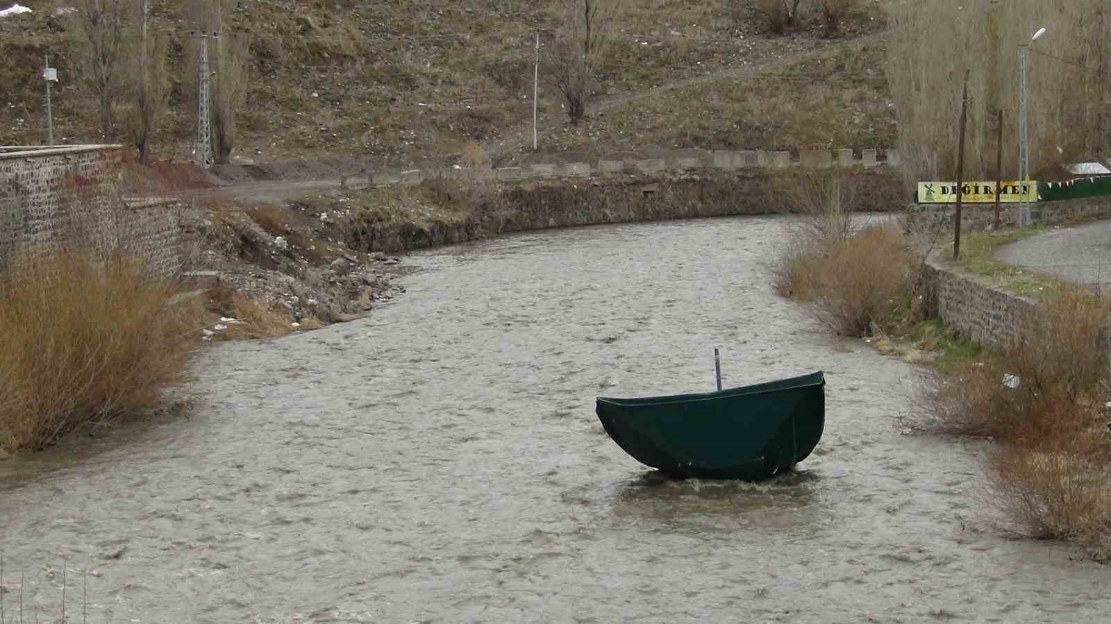 Kars Çayı’nın debisi yükseldi
