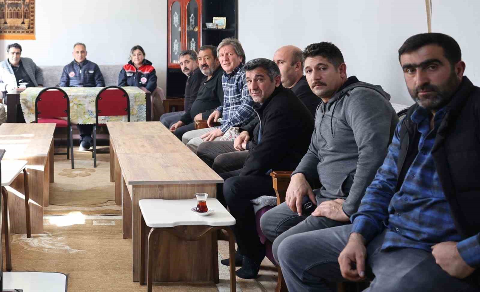 Kars Tarım ve Orman Müdürlüğü sahada: Bayraktar Köyü’nde büyükbaş işletmesine ziyaret

