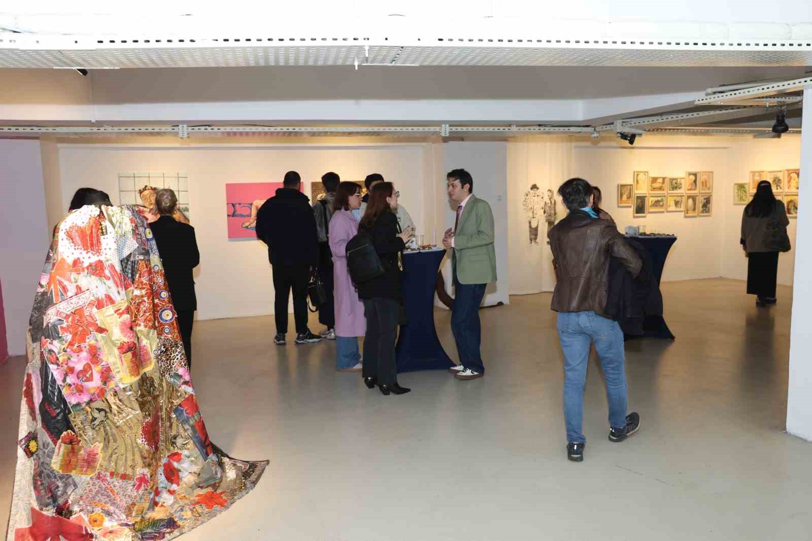 Karşılaşmalar, Devinimler, İzler sergisi ziyarete açıldı
