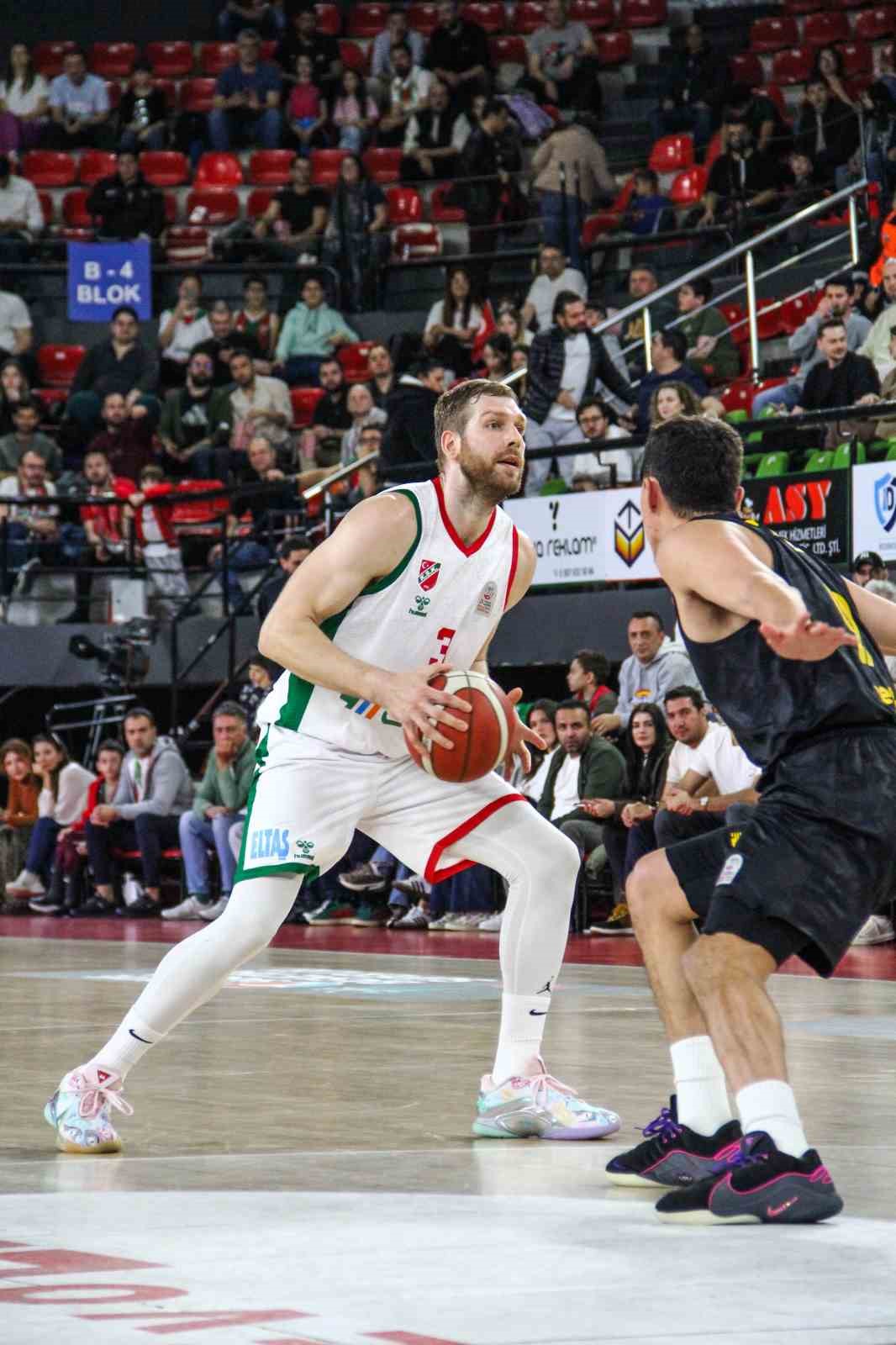 Karşıyaka Basketbol, 7 maç sonra kazandı
