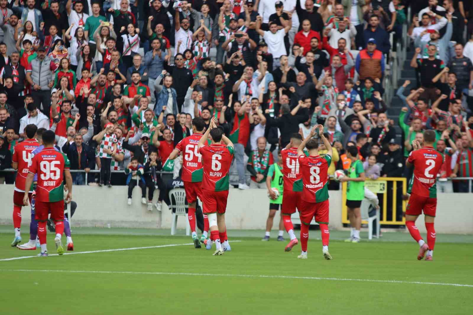 Karşıyaka, evinde ligin en iyilerinden
