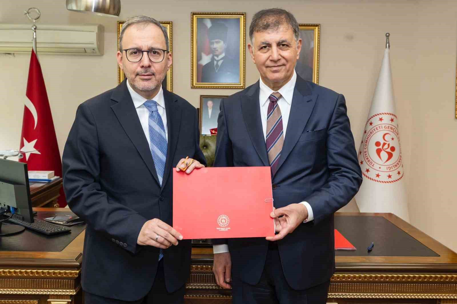 Karşıyaka Stadyumu için protokol imzalandı
