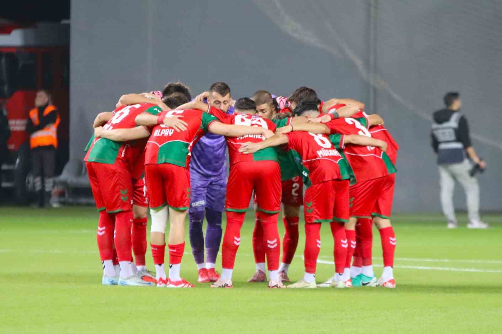 Karşıyaka’da hedef şaştı
