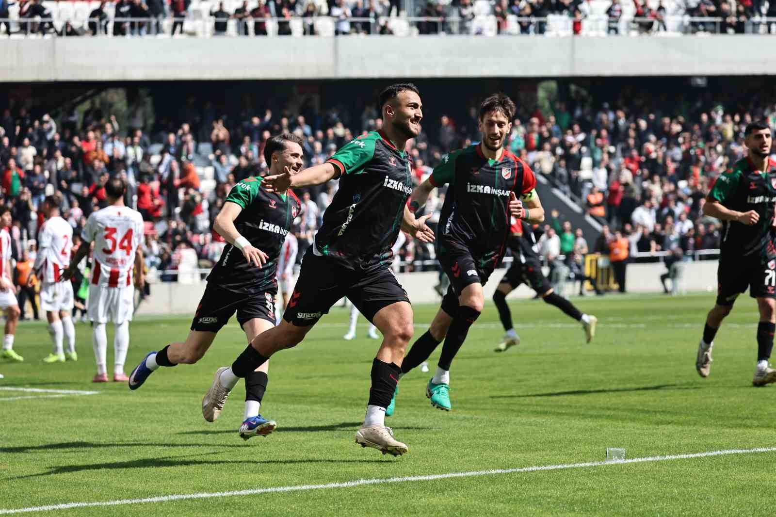 Karşıyaka’dan 5 maçlık galibiyet serisi
