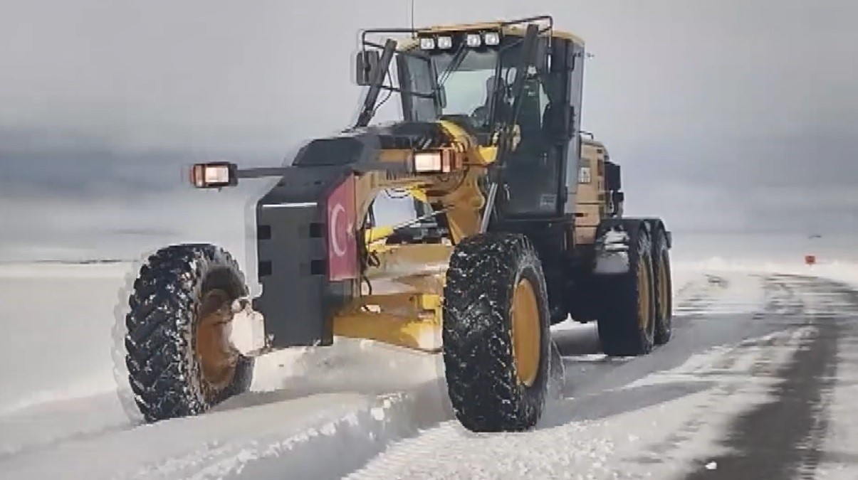 Kars’ta 11 köy yolu ulaşıma kapalı bulunuyor

