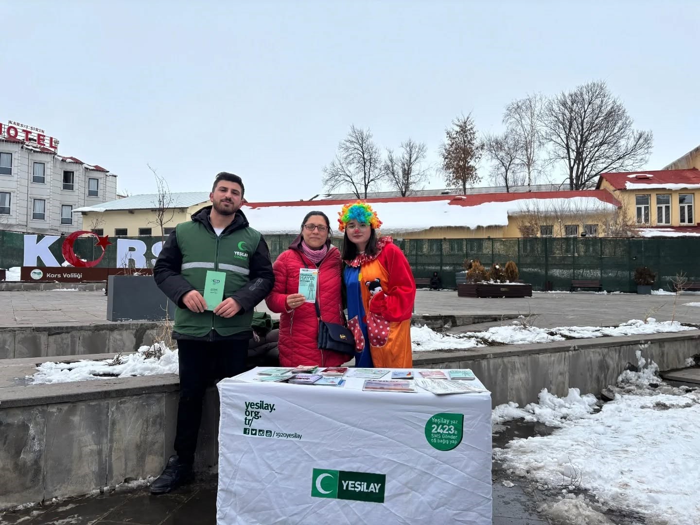 Kars’ta bağımlılıkla mücadele standı açıldı
