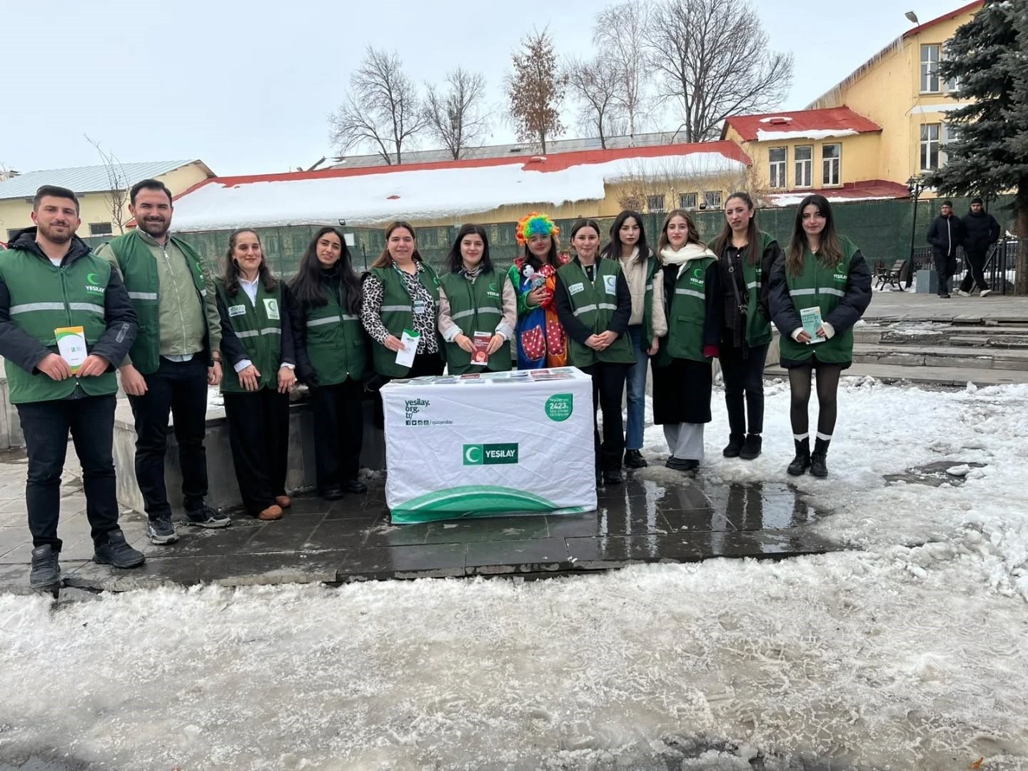 Kars’ta bağımlılıkla mücadele standı açıldı
