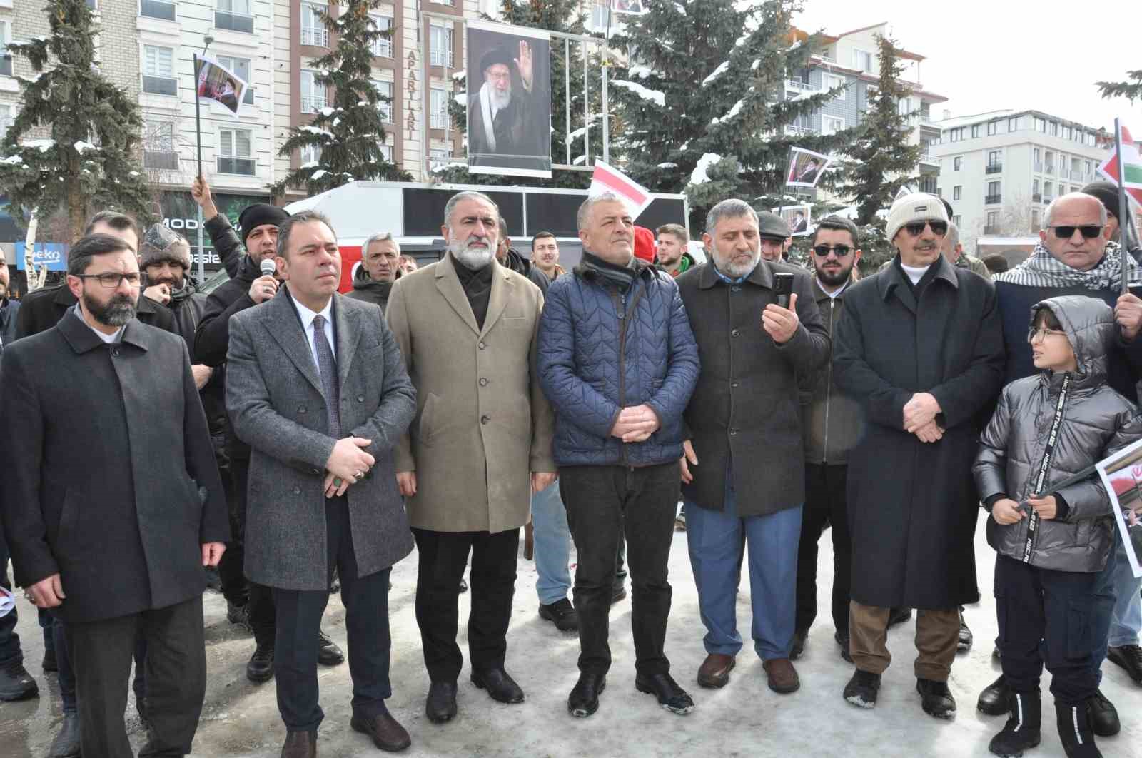 Kars’ta Caferiler İran’a düzenlenen saldırıları kınadı
