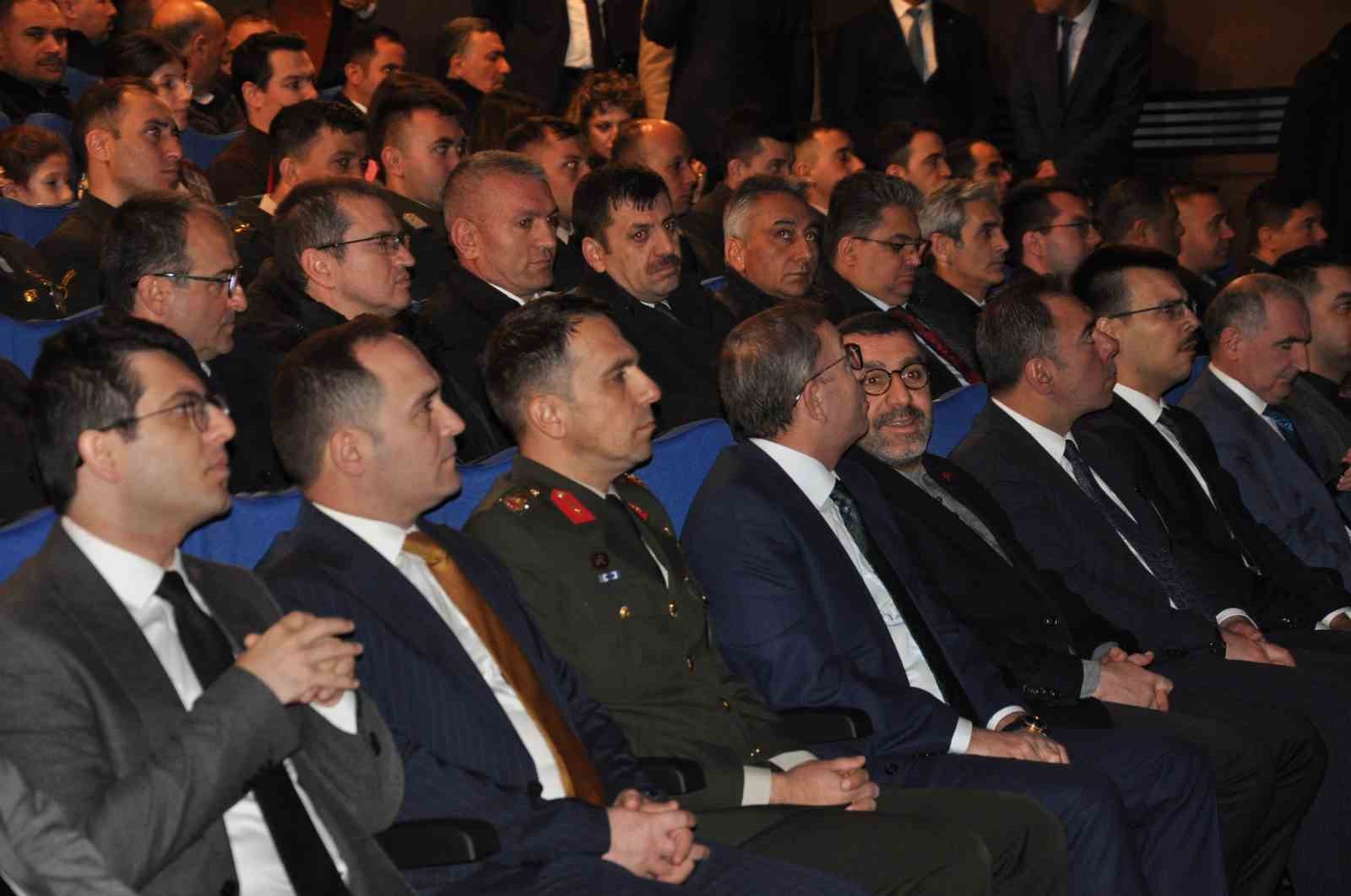 Kars’ta Çanakkale Zaferi’nin 111. yıldönümü kutlandı
