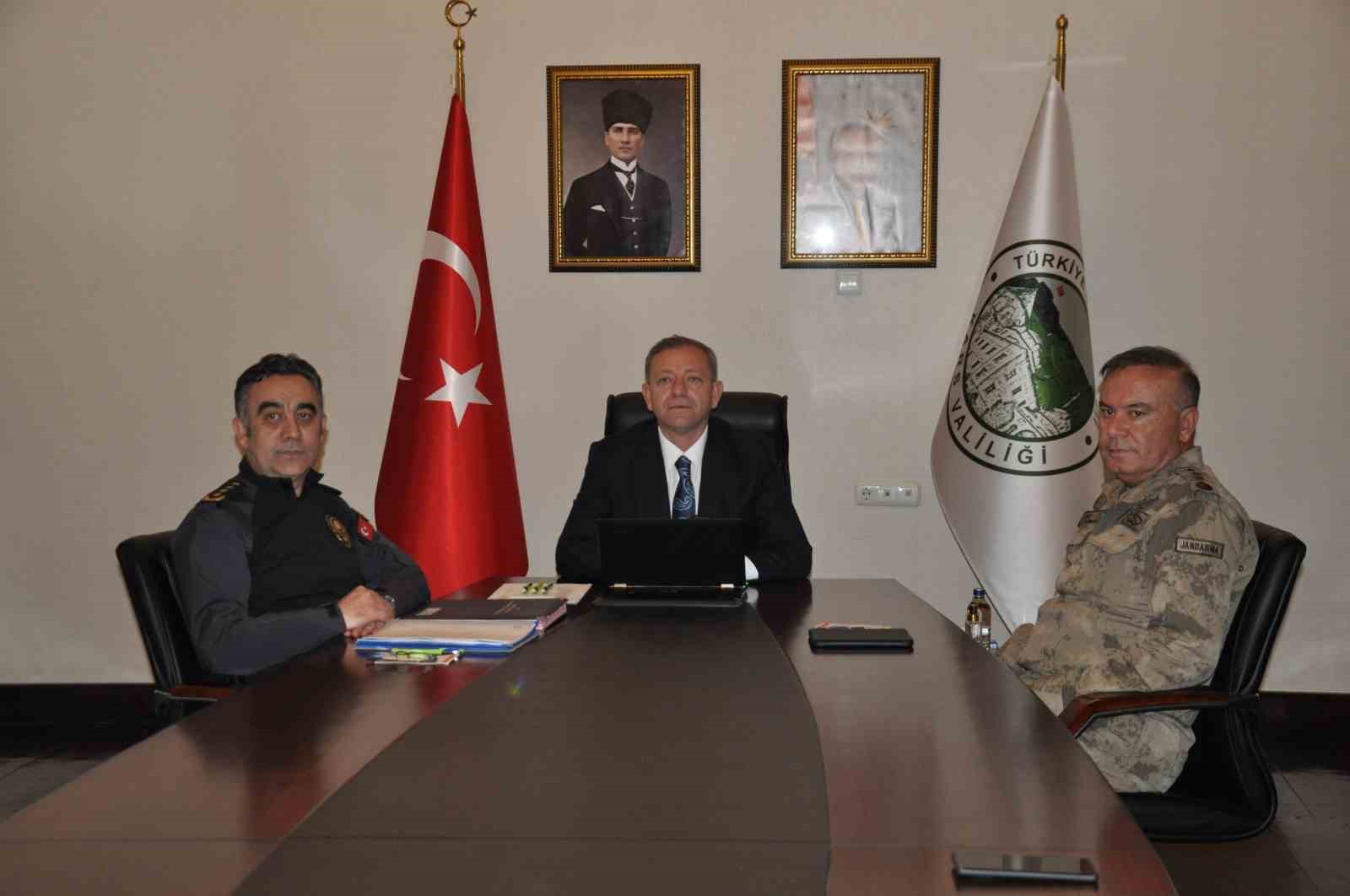 Kars’ta güvenlik zirvesi: 150 operasyon, 90 hesaba erişim engeli
