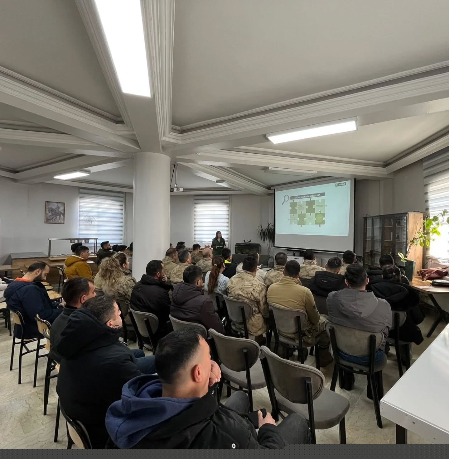 Kars’ta jandarmaya bağımlılıkla mücadele eğitimi
Kars’ta jandarmaya bağımlılıkla mücadele eğitimi