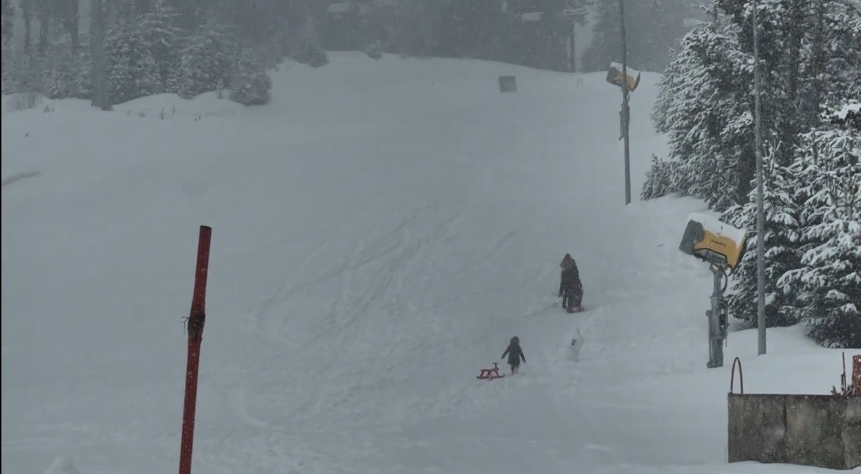 Kars’ta kar ve tipi: 33 köy yolu ulaşıma kapandı

