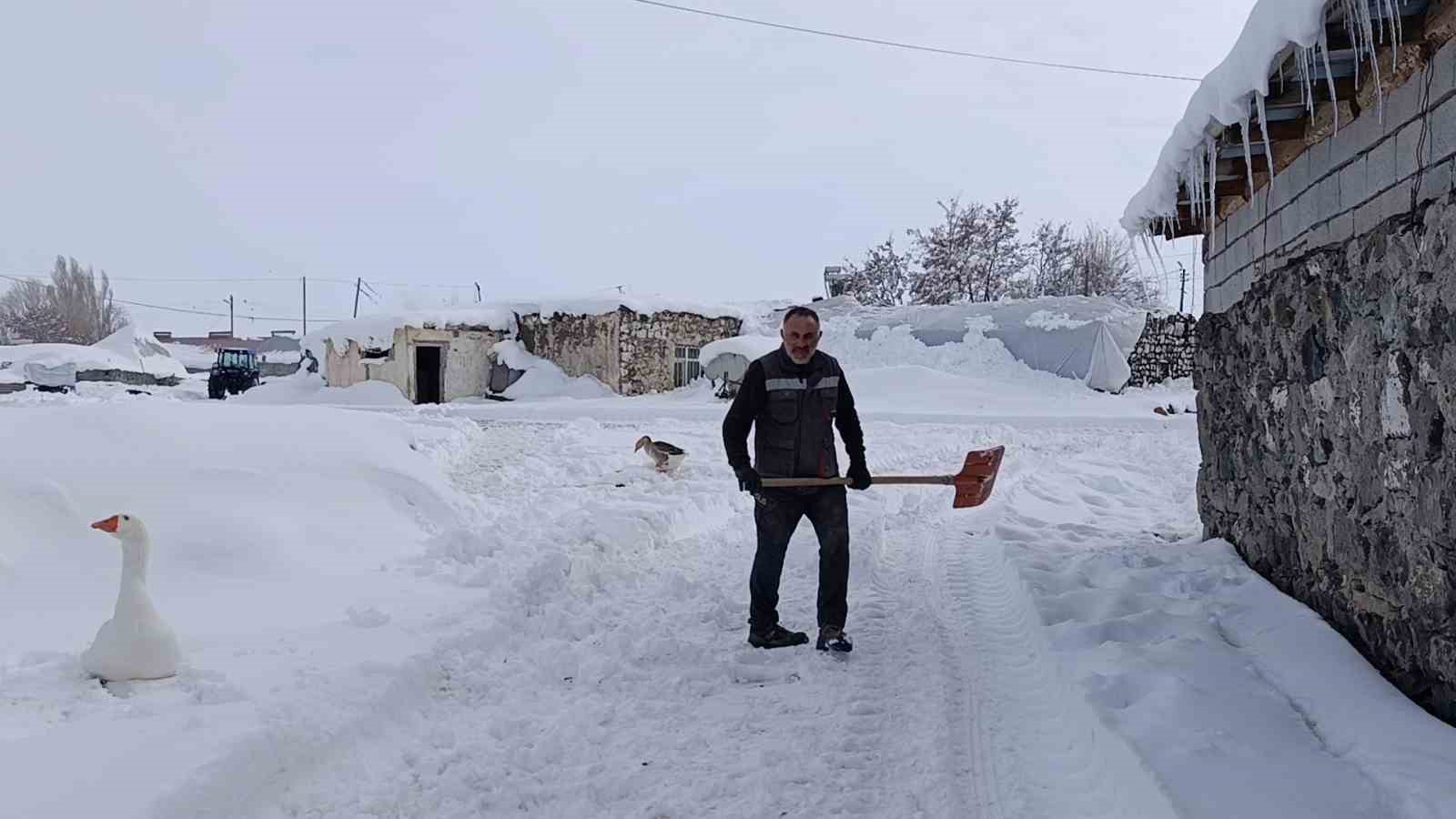Kars’ta köylerde ahırlar için seferberlik
