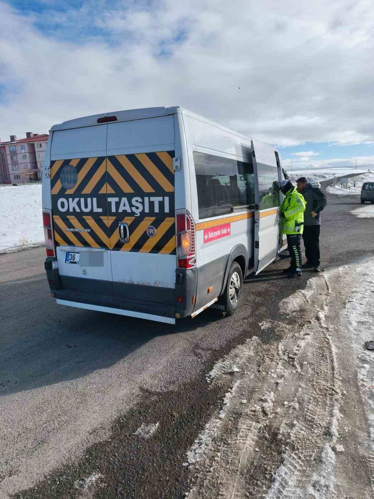 Kars’ta okul servislerine sıkı denetim
