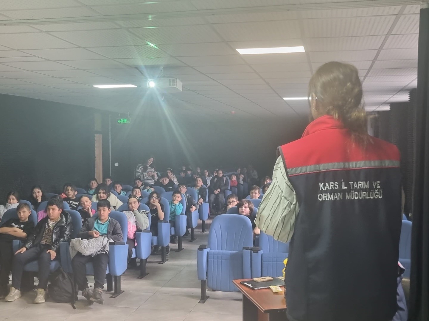 Kars’ta ortaokul öğrencilerine organik tarım eğitimi verildi
