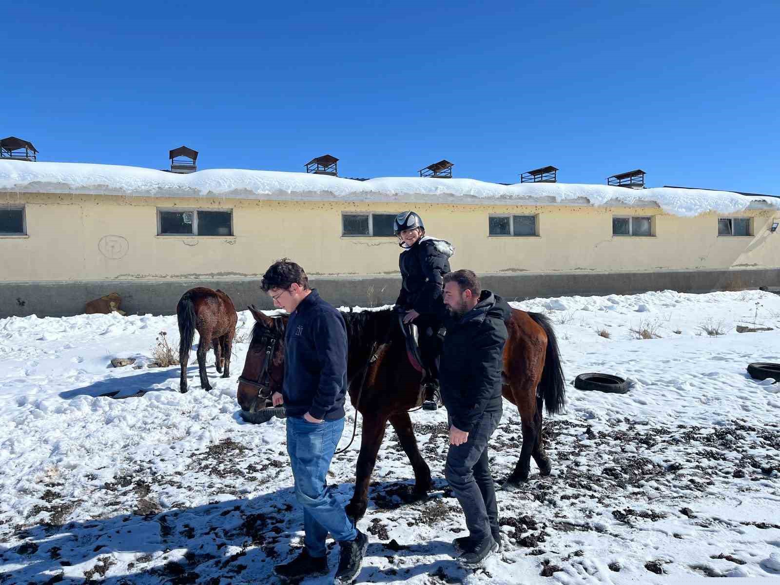 Kars’ta özel öğrenciler için anlamlı etkinlik
