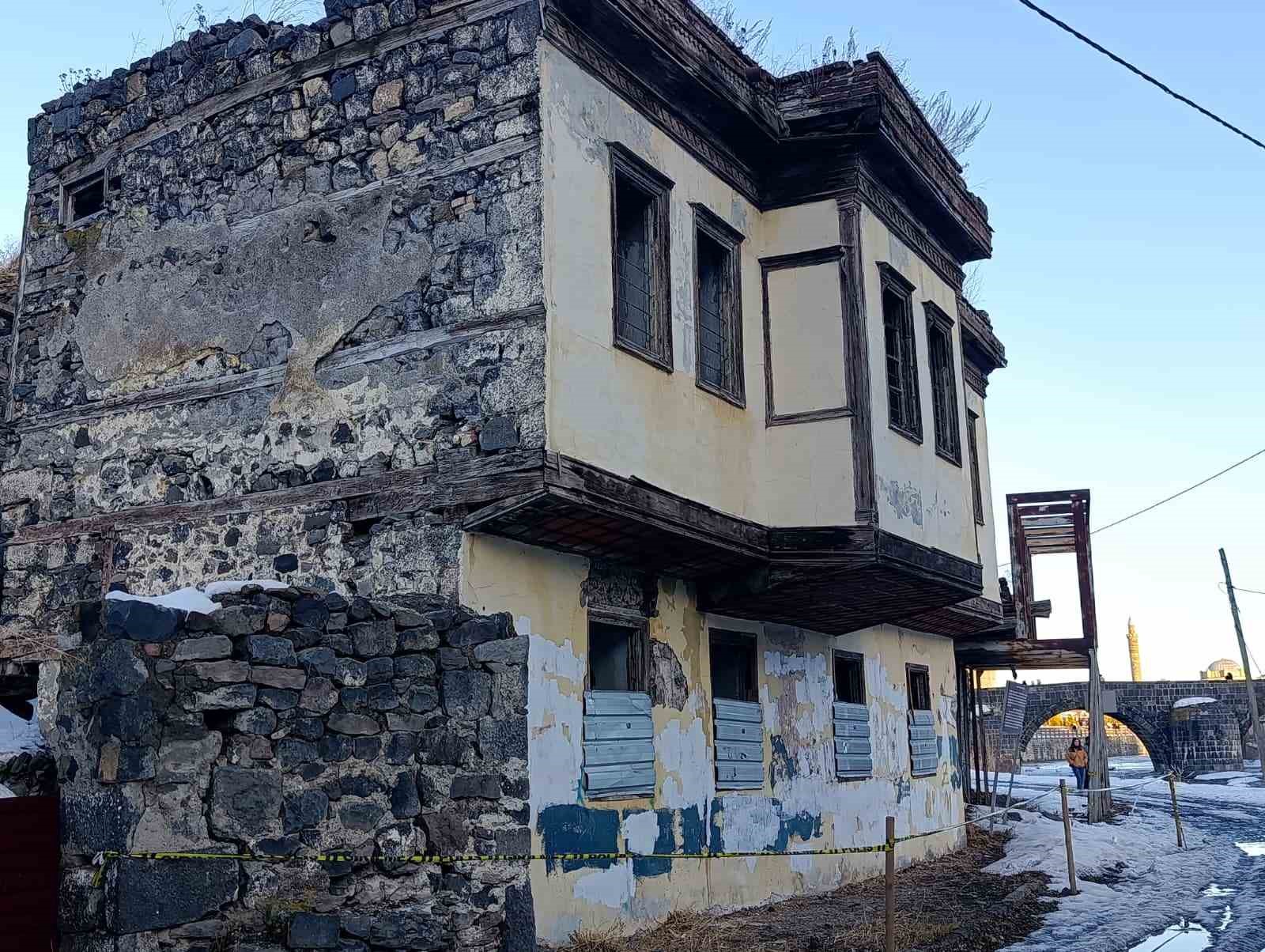 Kars’ta son Osmanlı Konağı yok olma tehlikesiyle karşı karşıya
