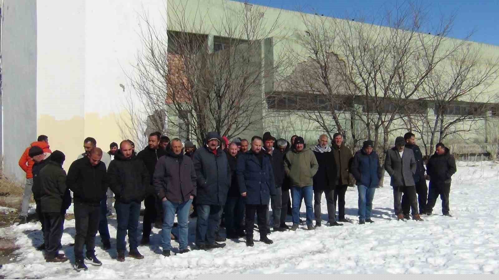 Kars’ta vatandaşların taş ocağı tepkisi
