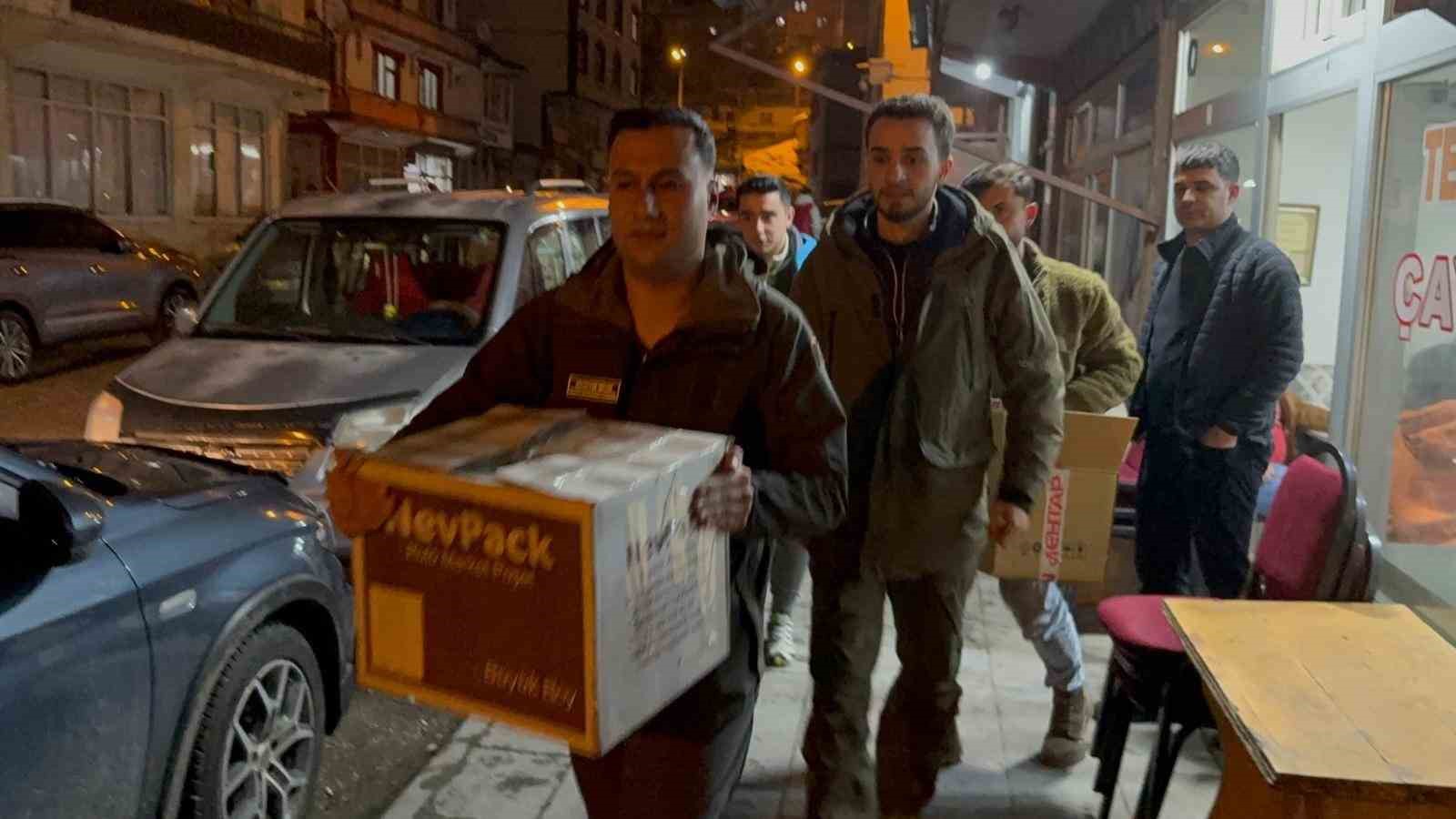 Kars’ta yaralı puhuya şefkat eli
