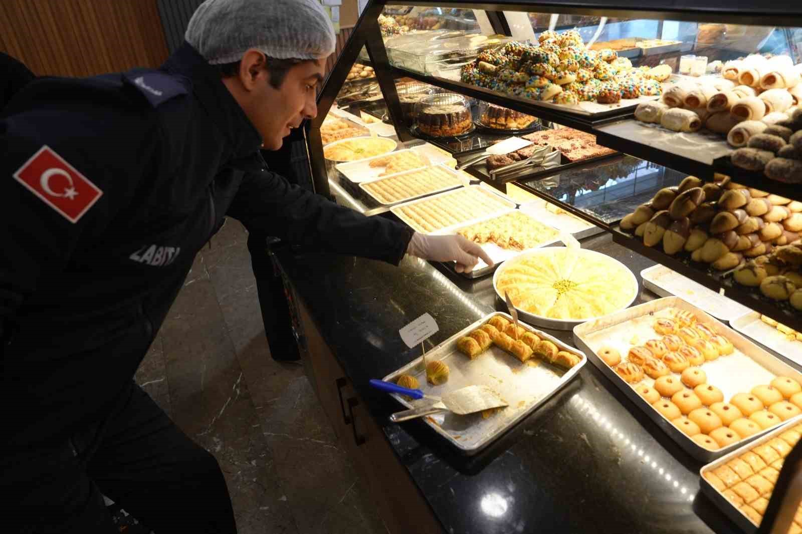 Kartal Belediyesi’nden fırınlara Ramazan öncesi denetim
