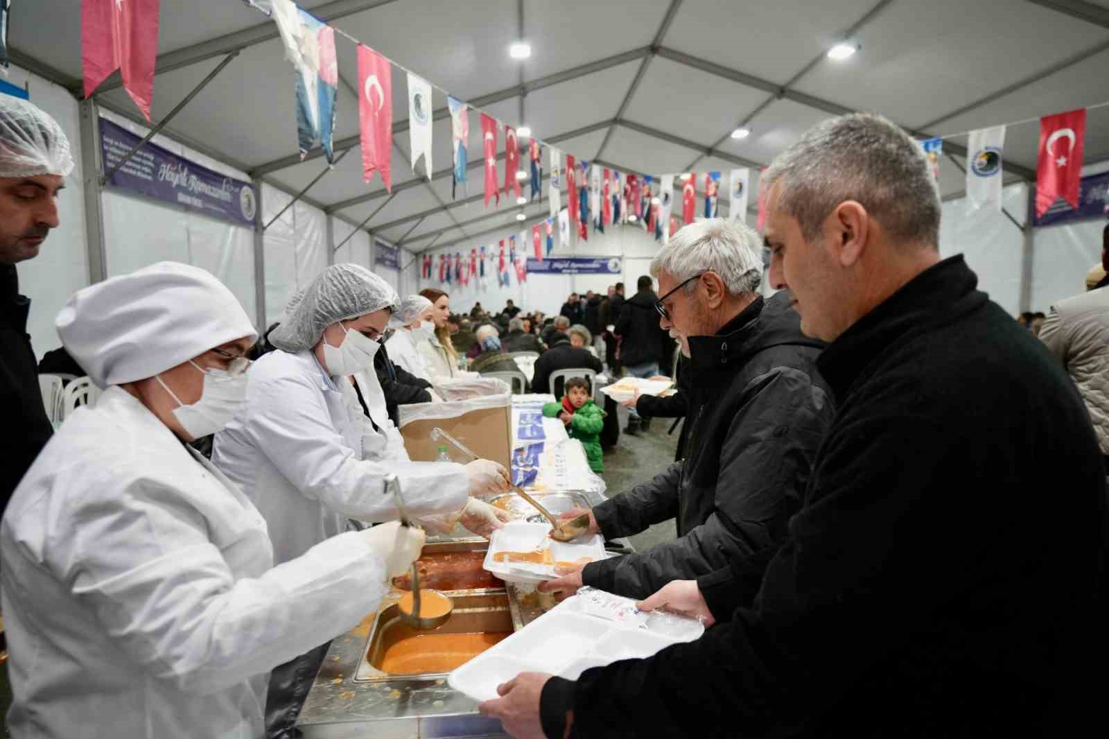 Kartal’da Ramazan dayanışma, paylaşma ve komşuluk bağlarının güçlendiği ay oldu
