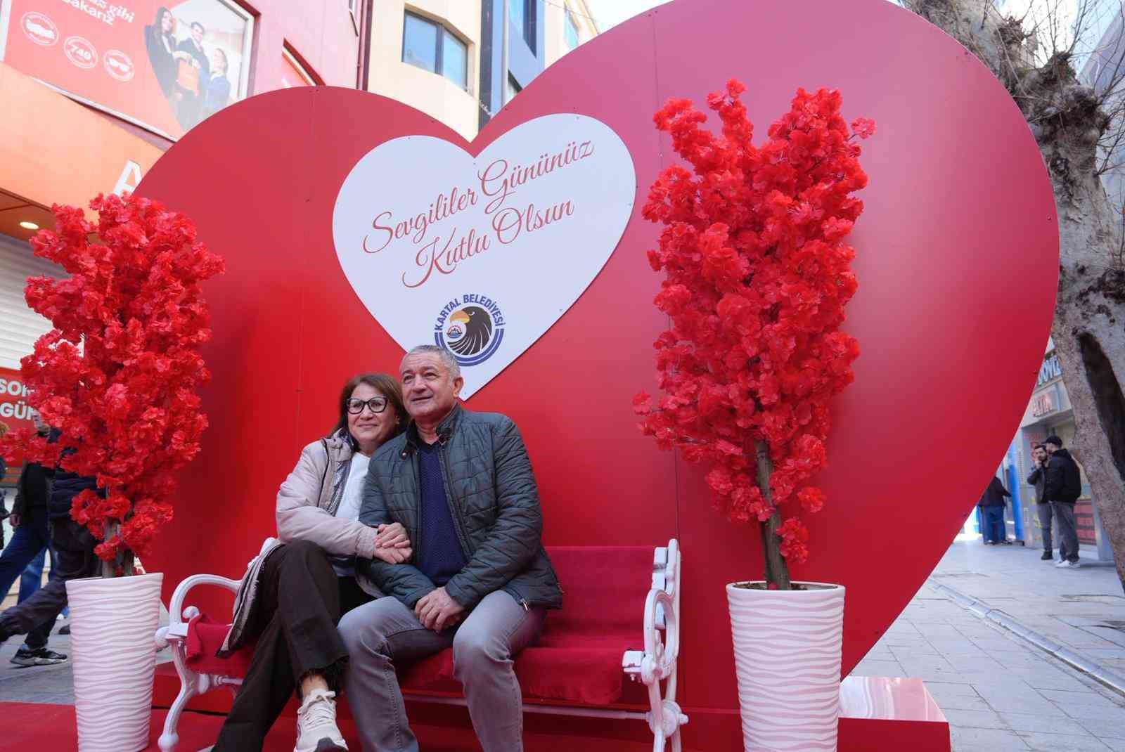 Kartal’da Sevgililer Günü coşkusu
