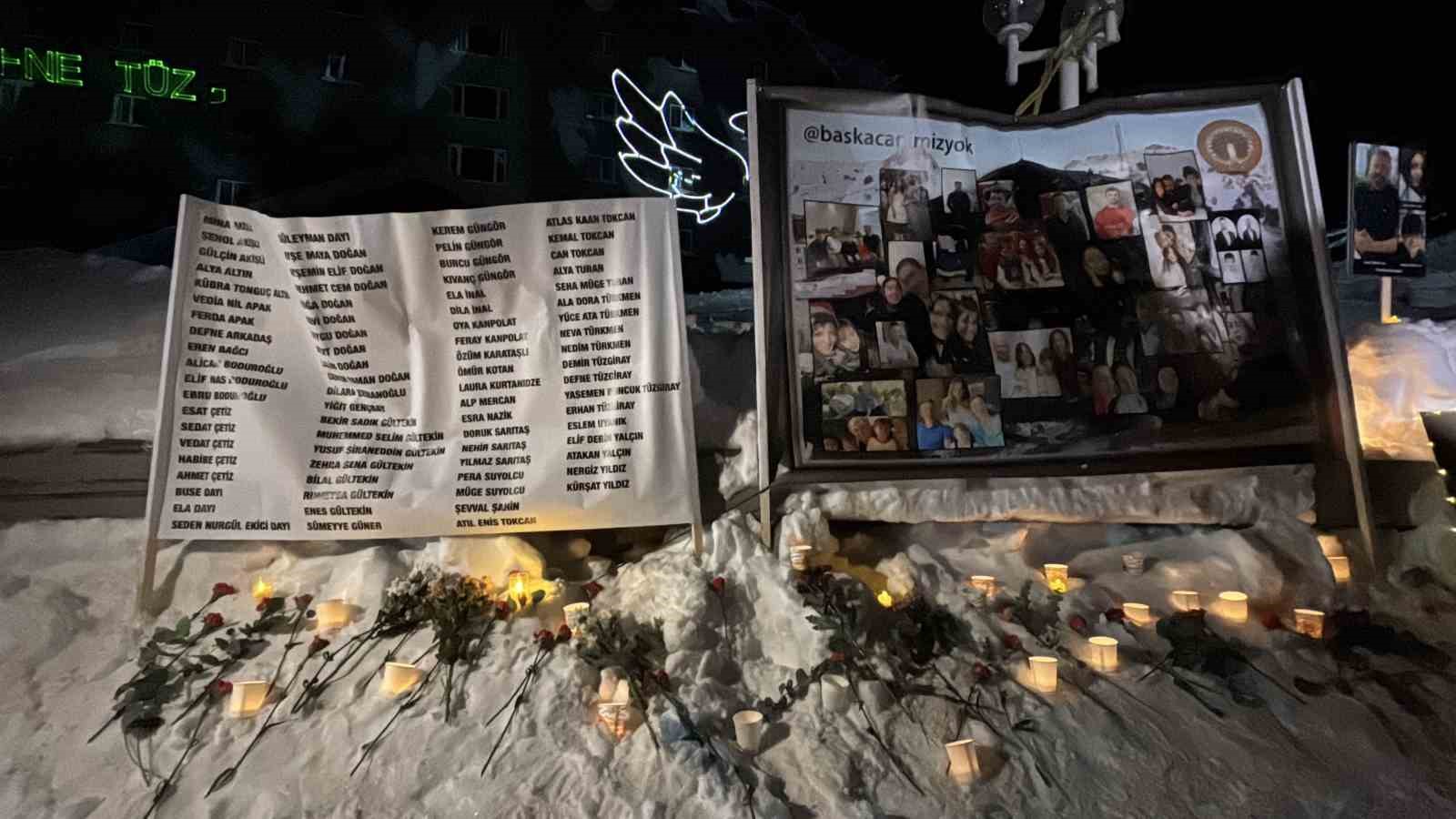 Kartalkaya yangın faciasının birinci yıldönümünde acılı aileler otel önünde bir araya geldi
