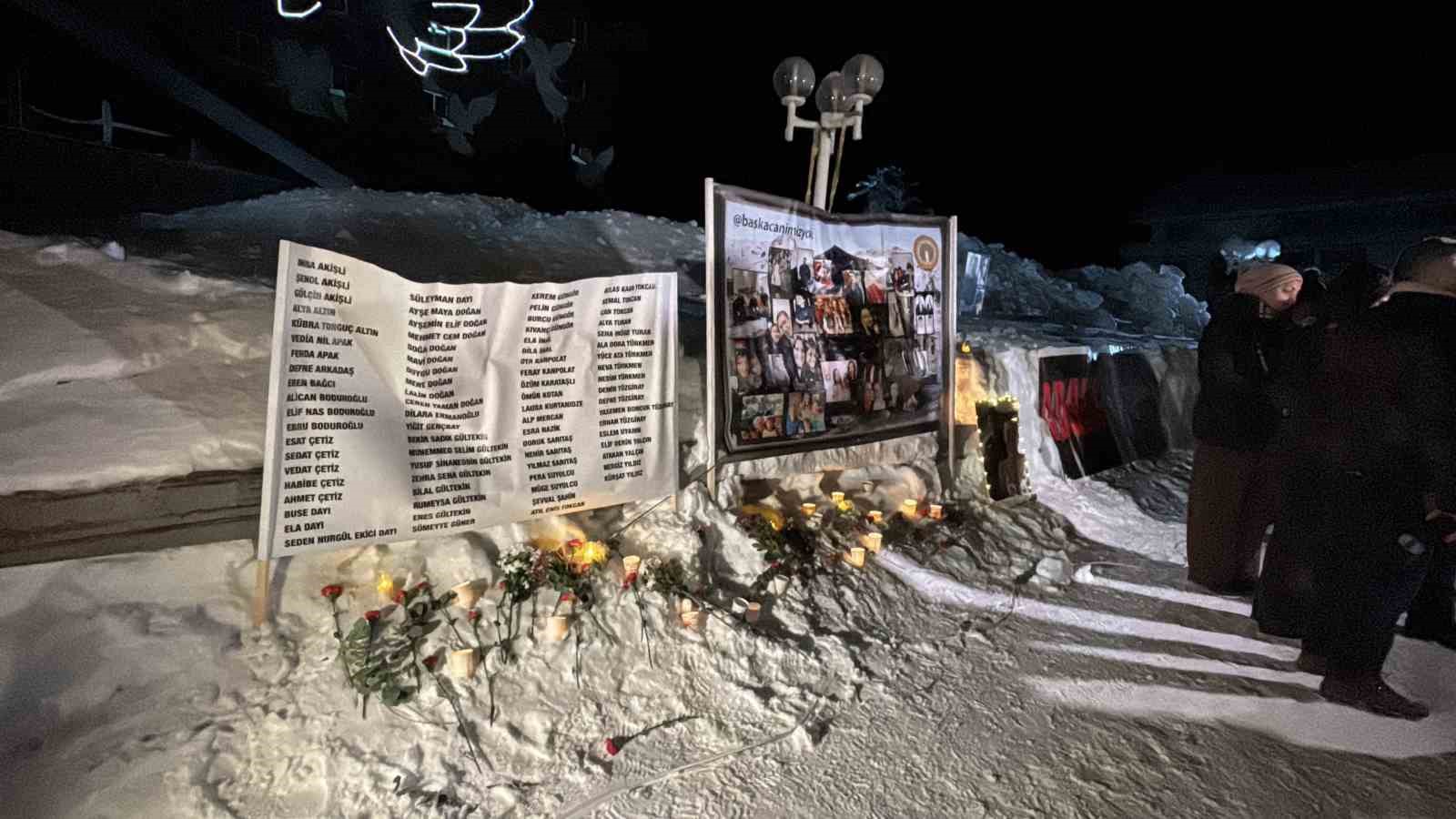 Kartalkaya yangın faciasının birinci yıldönümünde acılı aileler otel önünde bir araya geldi
