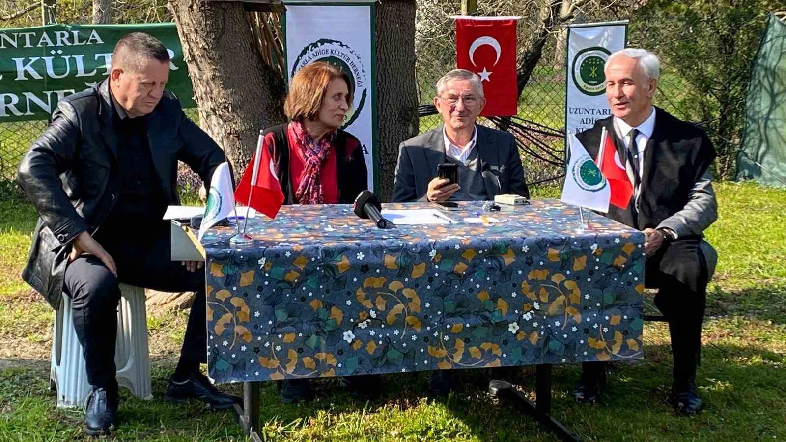 Kartepe’de "14 Mart Çerkes Dili ve Yazısı Günü" kutlandı
