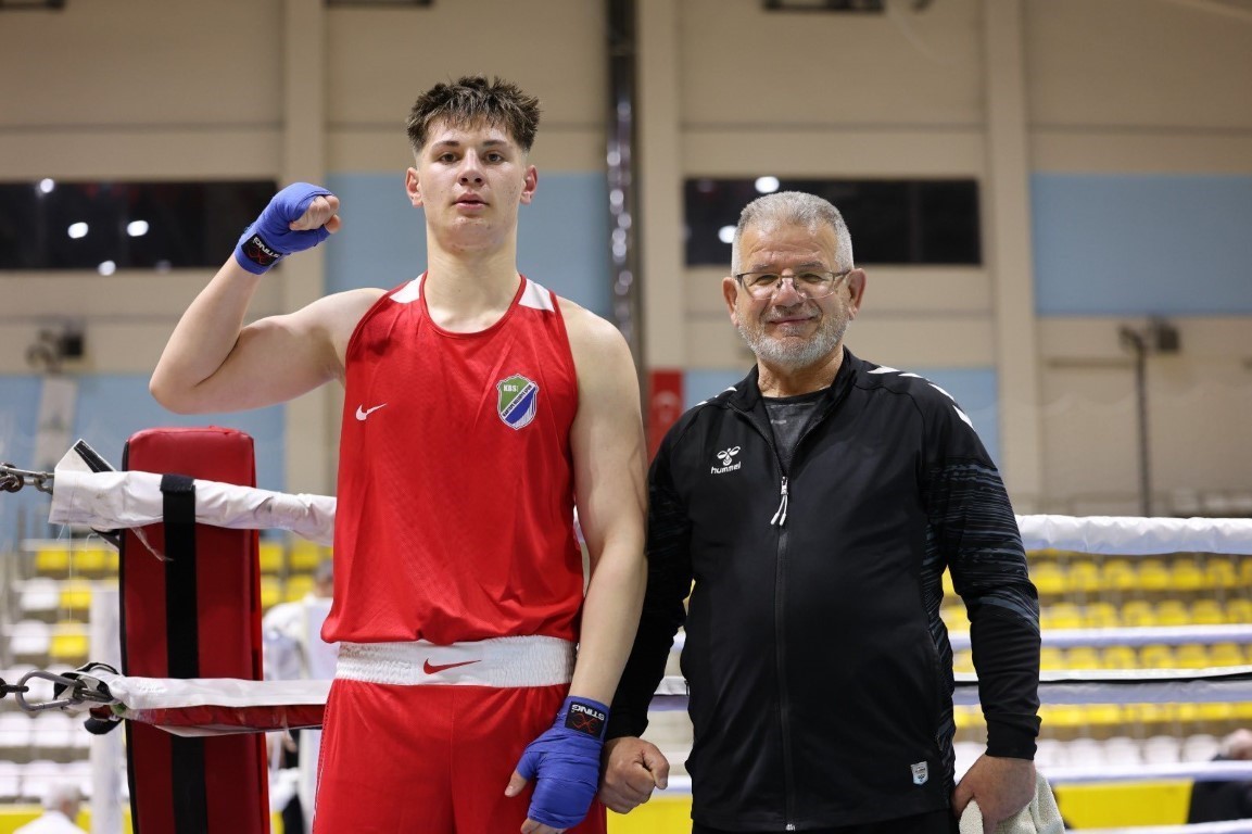 Kartepe’de düzenlenen İller Arası Yıldızlar Ferdi Boks Turnuvası sona erdi
